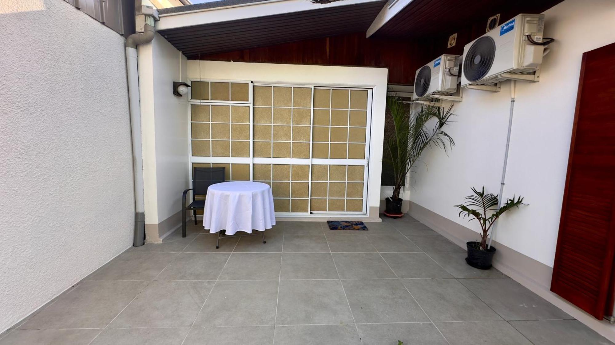 Vaiata Lodge アルヴ エクステリア 写真